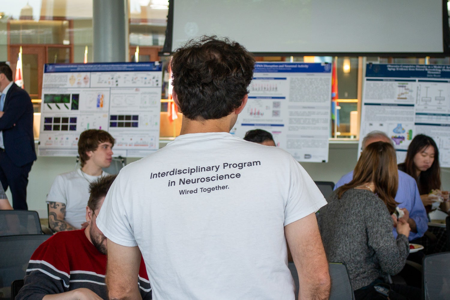 An IPN student's shirt reads: 